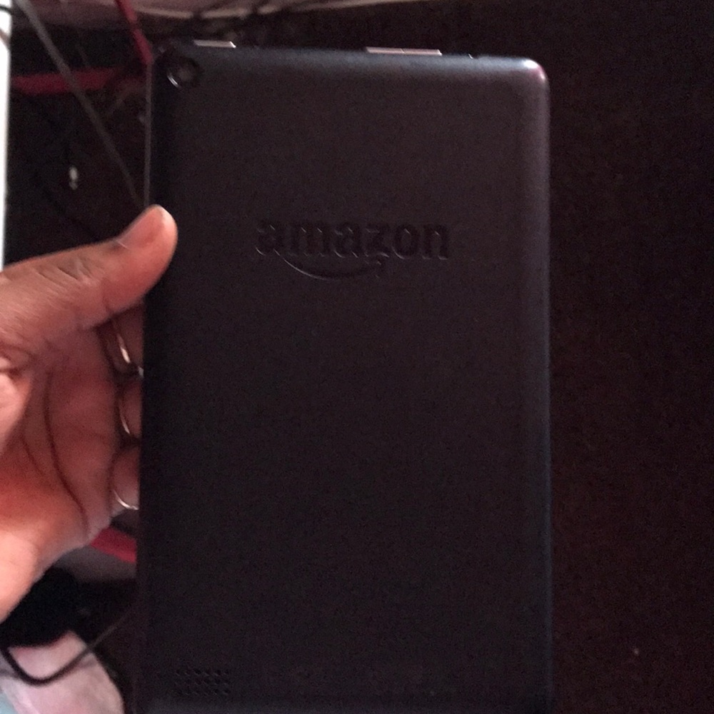 Amazon Tablet - Picture 2 of 2